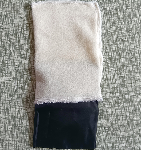 Indumenti di raffreddamento con colla condensante